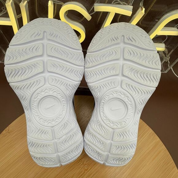 Nike Flex Runner 3 Toddler Size 10C Black/White Sneakers - Picture 8 of 10